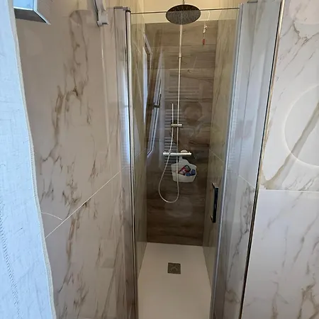Ad Homesbt 아파트 *